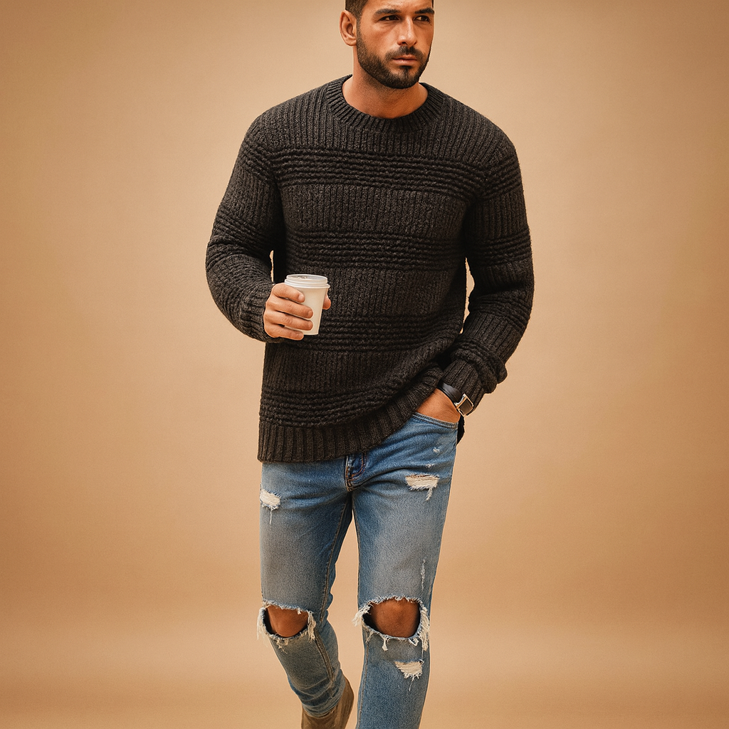 Gebreide Noorse trui voor heren met warme en tijdloze uitstraling, ideaal voor casual en formele looks in de herfst en winter.