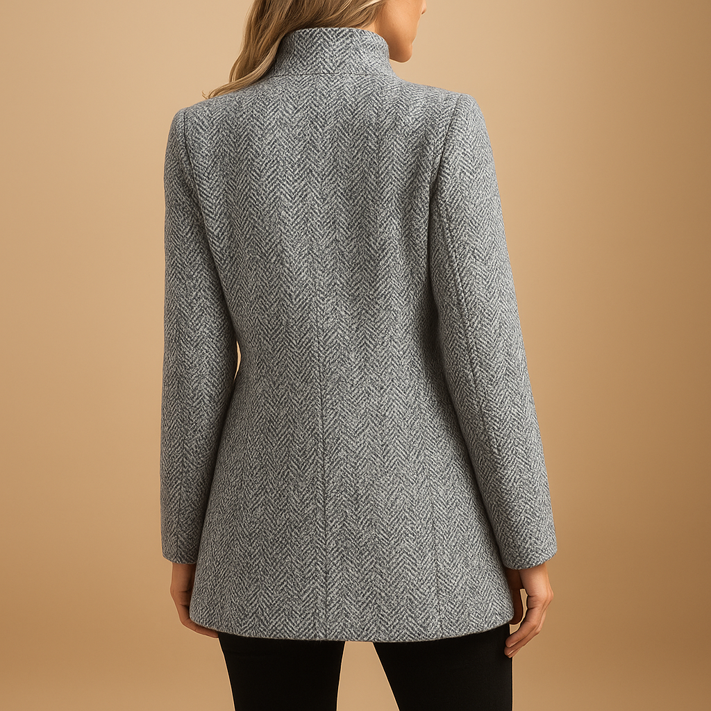 Damesblazer met getailleerde pasvorm en lange mouwen, ideaal voor werk, formele afspraken of een stijlvolle avondlook.