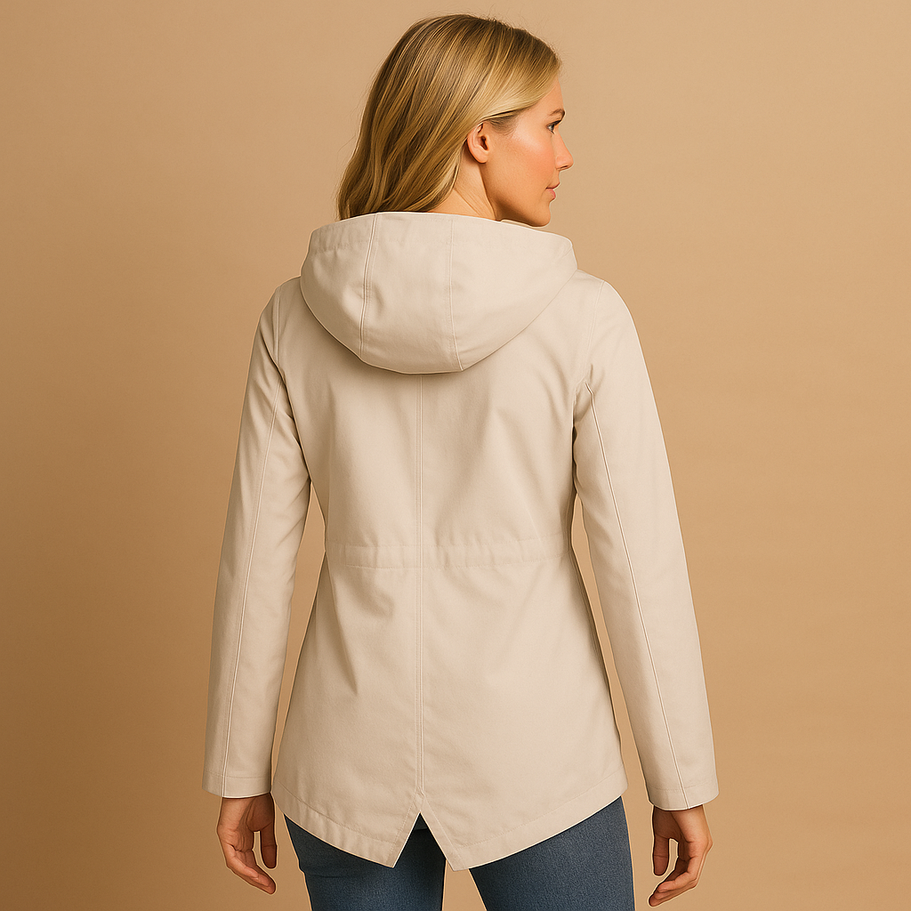 Lange waterafstotende regenjas met capuchon voor dames, ademend materiaal, ideaal voor dagelijks gebruik in weer en wind.