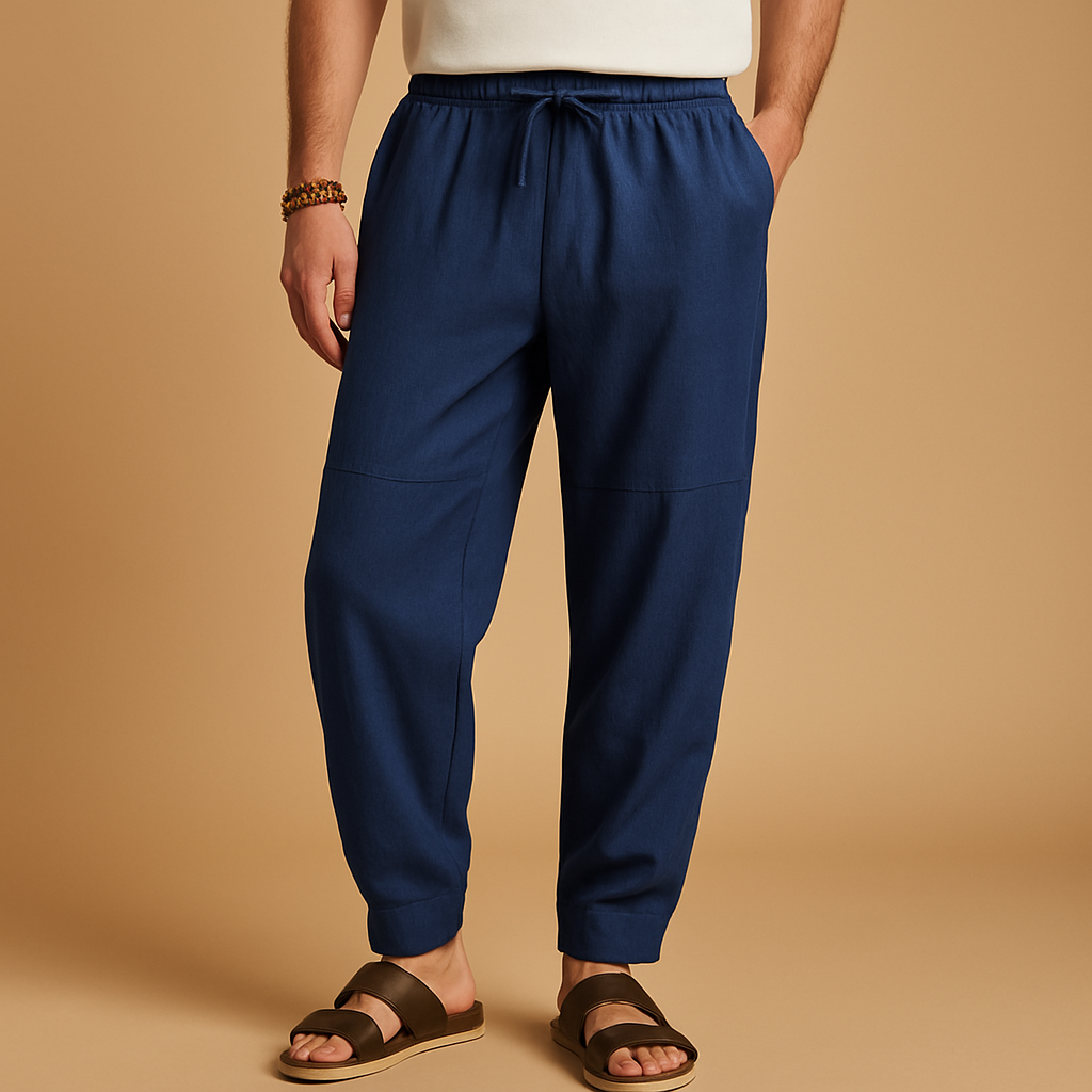 Losvallende katoenen-linnen herenbroek in neutrale kleuren, ideaal voor zomerse dagen en dagelijks gebruik met ademend draagcomfort.