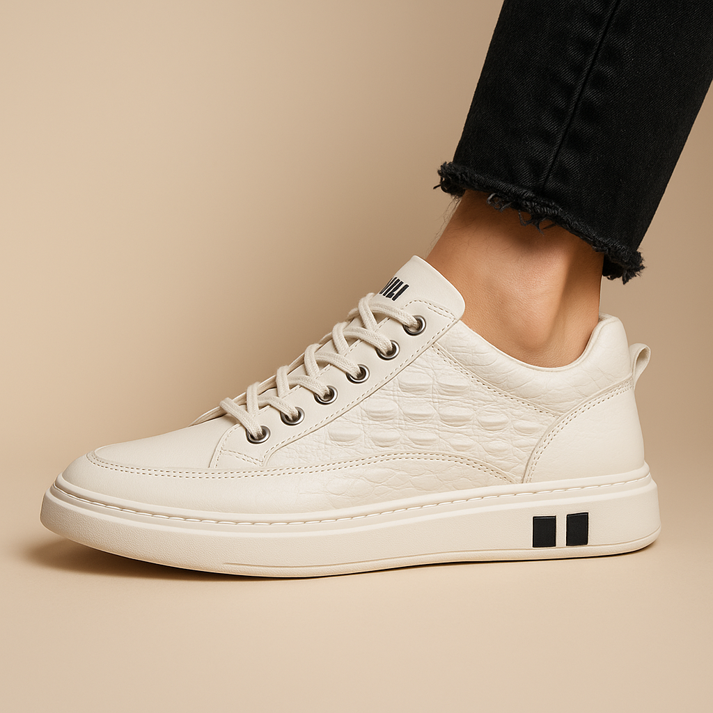 Herensneakers met moderne afwerking, comfortabele pasvorm en subtiele details, perfect voor casual en formele outfits.