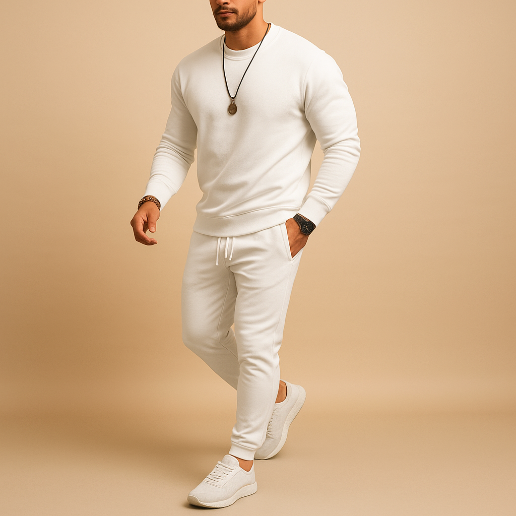 Trainingspak voor heren met moderne sweater en comfortabele joggingbroek, ideaal voor dagelijks gebruik, thuis of onderweg.