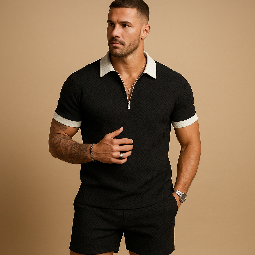 Zomerset voor heren met licht T-shirt en short met rits, ideaal voor ontspannen zomerdagen, strand en casual momenten.