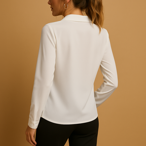 Effen damesblouse met klassieke kraag en getailleerde pasvorm, ideaal voor werk en casual gelegenheden