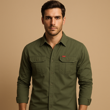 Heren cargo overhemd van ademend katoen met meerdere zakken en relaxte pasvorm, ideaal voor casual en outdoor outfits.