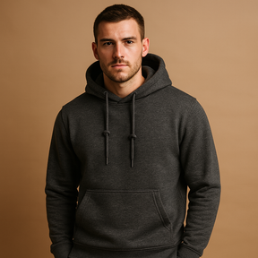Casual heren hoodie met capuchon en kangoeroezak, zachte stof en comfortabele pasvorm. Perfect voor dagelijks gebruik en sportieve looks.