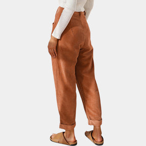 Corduroy broek met hoge taille voor dames in relaxed-fit met rechte pijpen – ideaal voor stijlvolle herfstoutfits.