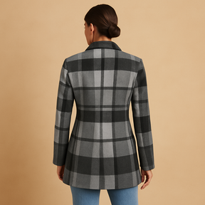 Elegante damesblazer met flatterende pasvorm en open voorkant, perfect voor casual en formele outfits in elk seizoen.