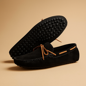 Elegante instappers voor heren met ademende afwerking, slip-on design en antislipzool – perfect voor dagelijks gebruik of formele gelegenheden.