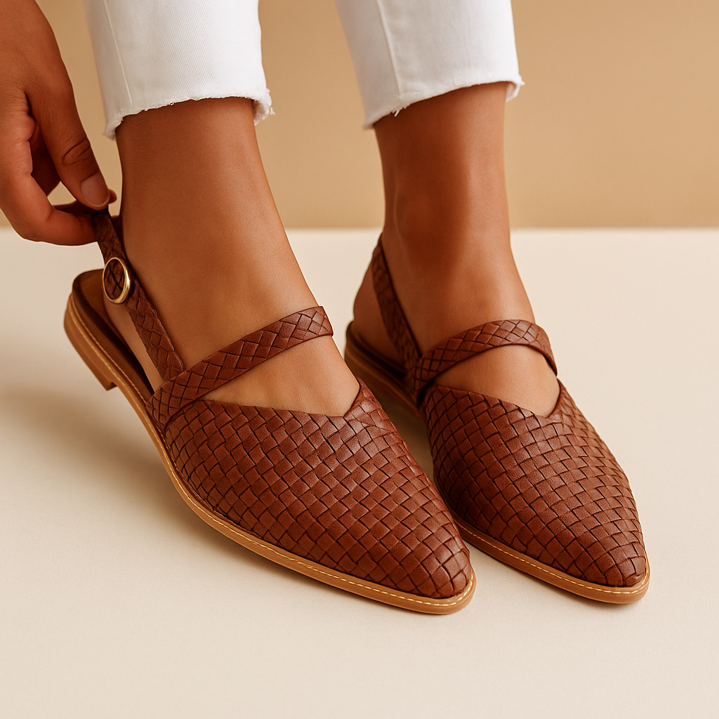 Dames slipper sandalen met zachte zool, elegante afwerking en comfortabele pasvorm voor dagelijks gebruik of speciale gelegenheden
