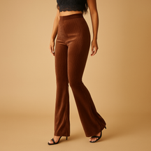 Flared corduroy broek voor dames met hoge taille in groen, bruin of zwart, perfect voor casual en chique outfits.