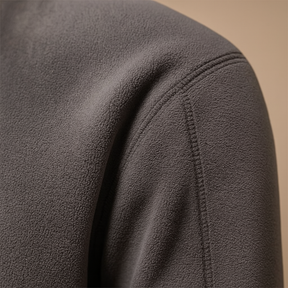 Fleece pullover voor heren met halve rits, zachte stof en comfortabele pasvorm. Ideaal voor koude dagen, casual gebruik en outdoor activiteiten.