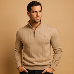 Gebreide heren trui met halve rits en hoge kraag, warme stof en slanke pasvorm. Ideaal voor casual en elegante looks in de herfst en winter.