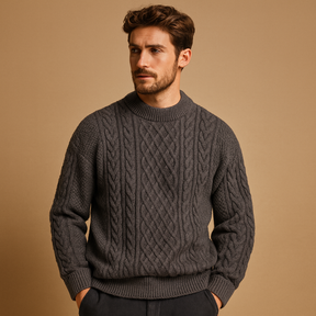 Gebreide wintertrui voor heren met ronde hals en losse pasvorm, ideaal voor koude dagen. Tijdloos ontwerp voor dagelijks gebruik en casual outfits.