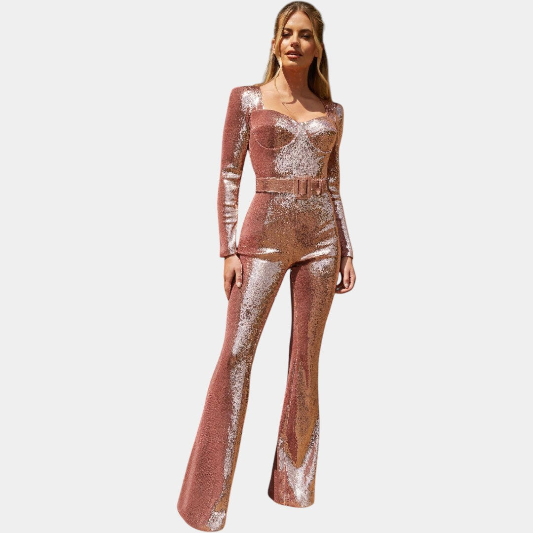 Glanzende dames jumpsuit met lange mouwen en lage halslijn, perfect voor chique feesten en avondgelegenheden.