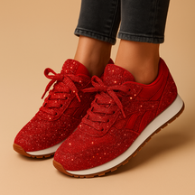 Glitter sneakers voor dames met pailletten en vetersluiting, ideaal voor een feestelijke en stijlvolle look.
