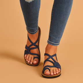 Kleurrijke strand sandalen voor dames met verstelbare bandjes en zacht voetbed, perfect voor zomerse dagen op het strand of bij het zwembad.