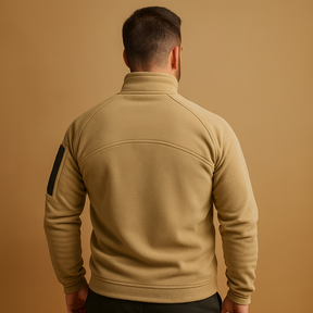 Lichte heren trui met ronde hals, zachte en flexibele stof, regular fit en minimalistisch design. Perfect voor dagelijks gebruik in alle seizoenen.