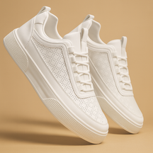 Lichtgewicht en comfortabele herensneakers met zachte binnenzool en stevige grip, ideaal voor dagelijks gebruik of lichte activiteiten.