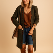 Lichtgewicht gebreid vest voor dames met lange mouwen en capuchon, ideaal voor koel weer en casual tot semi-formele looks.