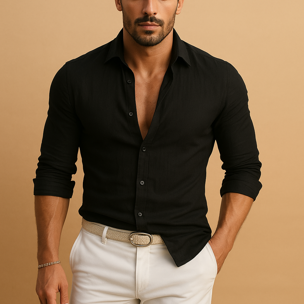Lichtgewicht herenoverhemd met button-down kraag en klassieke manchetten, ideaal voor zowel werk als zomerse vrijetijdskleding.