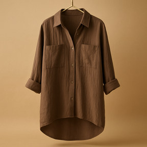 Dames blouse van linnen-katoen mix met lange mouwen en losvallende pasvorm, ideaal voor werk of casual dagen. Beschikbaar in zes kleuren.