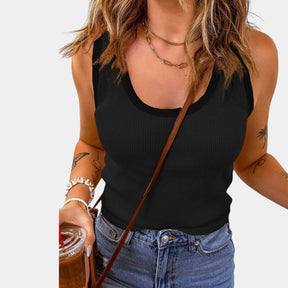 Dames tanktop van ademende katoenmix met U-hals en slanke pasvorm, perfect voor casual zomerse dagen