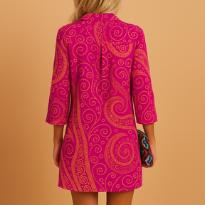 Elegante dames zomerjurk van ademende stof met luchtig ontwerp, ideaal voor warme dagen en feestelijke gelegenheden