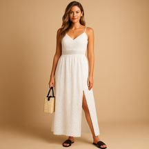 Zomer romper voor dames met taille-accent, ademende stof en flatterende pasvorm. Perfect voor strand, terras en casual zomerse dagen.